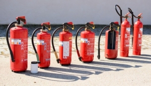 fire extinguisher 712975 640